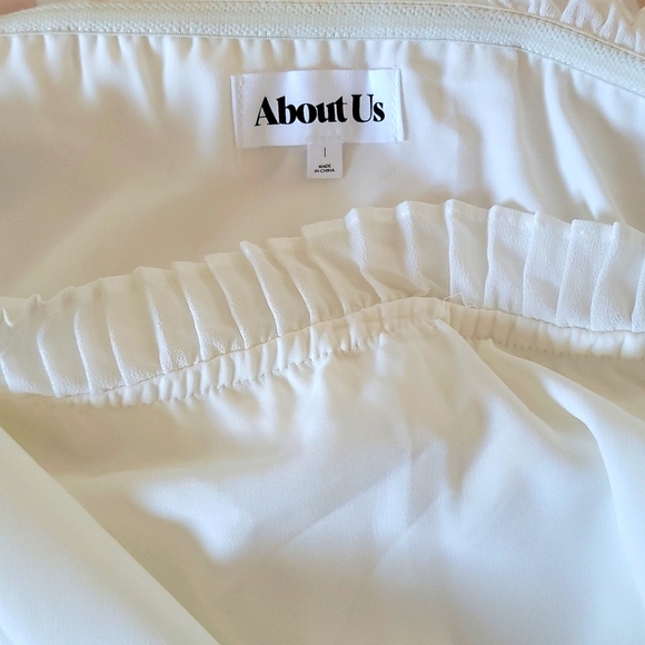 Caitlyn Strapless Frill Top - Picture 2 of 2